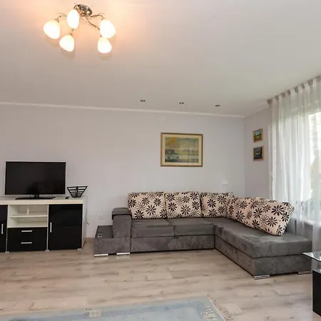 Poilsis Prie Dineikos Parko Guest house