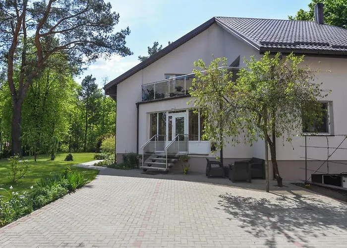 Poilsis Prie Dineikos Parko Guest house 4*