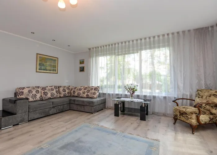 Poilsis Prie Dineikos Parko